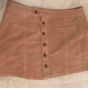 •AMERICAN EAGLE PINK CORDUROY SHORT SKIRT• Size 14, worn twice, great condition
